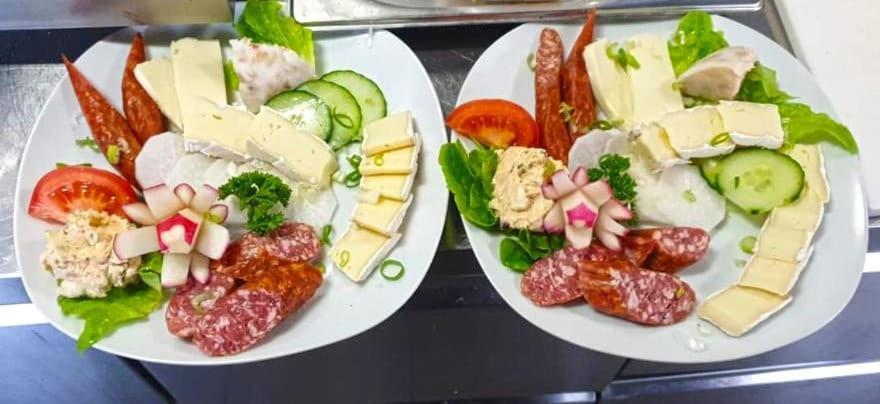 Hotel Und Restaurant Nehrener Hof Экстерьер фото